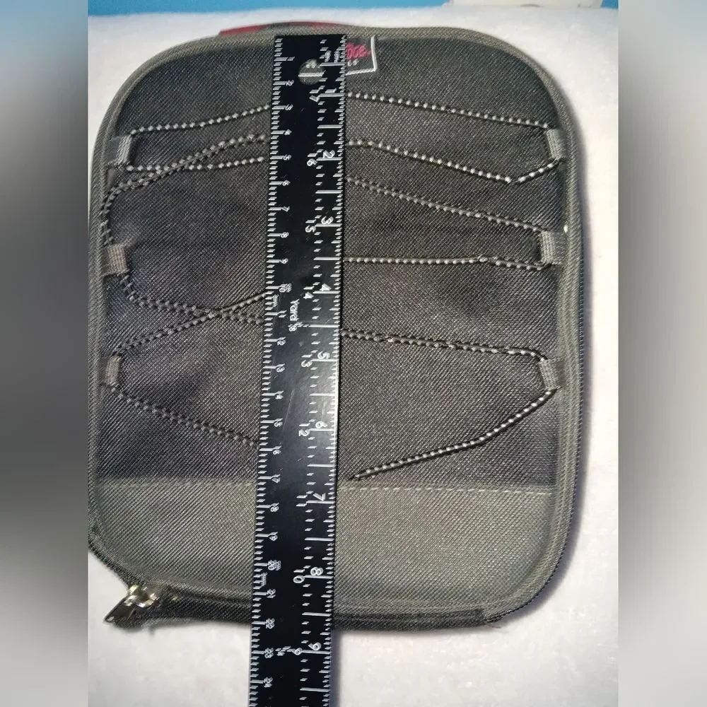 AdventuRidge Essentials Rugged Equipment Insulated Black Lunch Bag Pre-owned